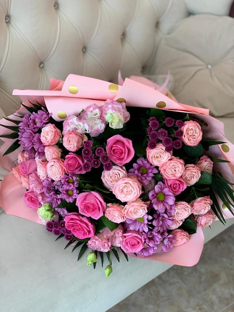 Букет цветов из: Хризантемы, Розы и Лизиантусы в Новогремяченском