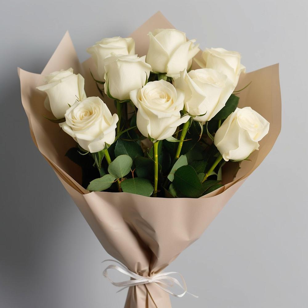 Букет 9 Белых роз Эдлесс Лав в Новогремяченском