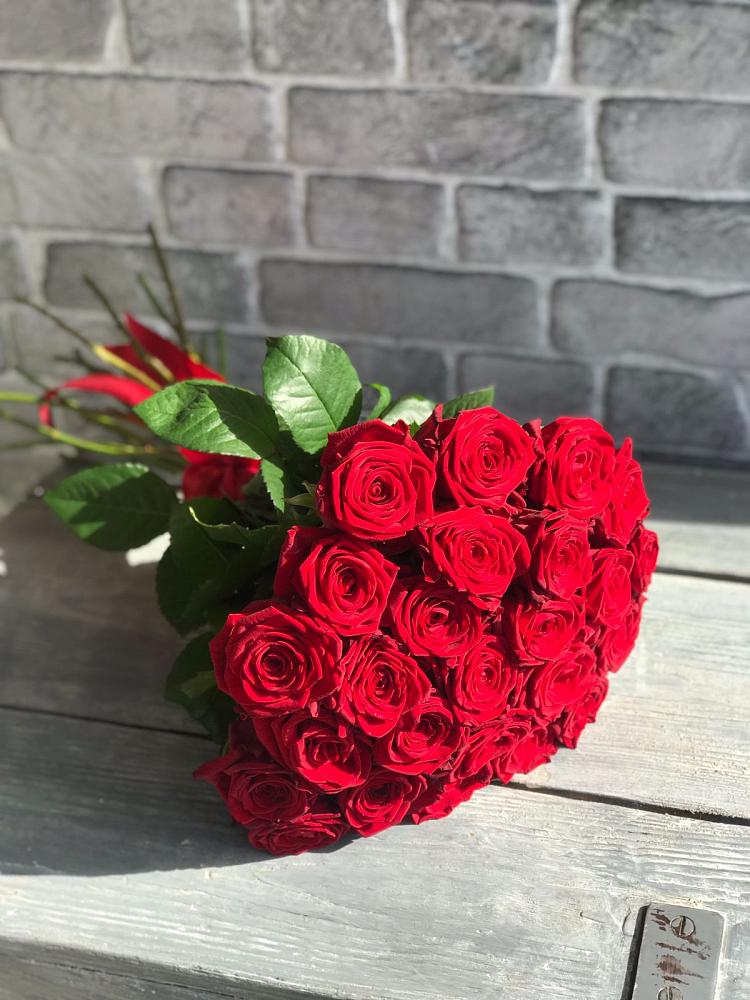 Букет Красные розы Фридом в Новогремяченском