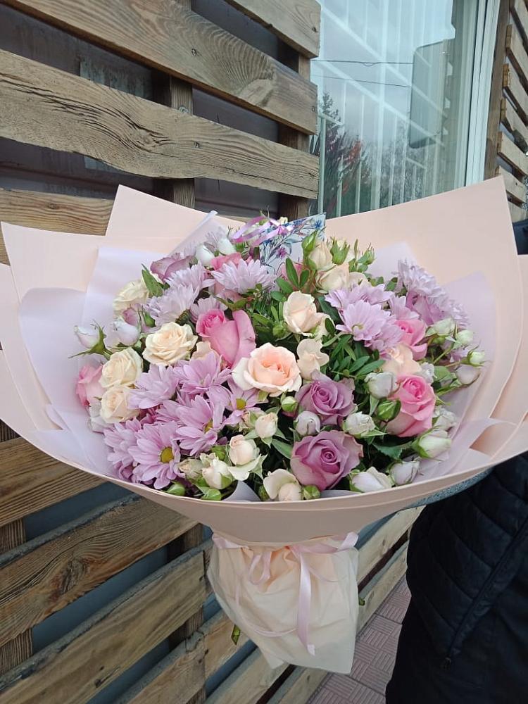 Букет цветов из: Розы и Хризантемы в Новогремяченском