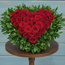 Цветочная композиция из Розы в виде сердца в Новогремяченском