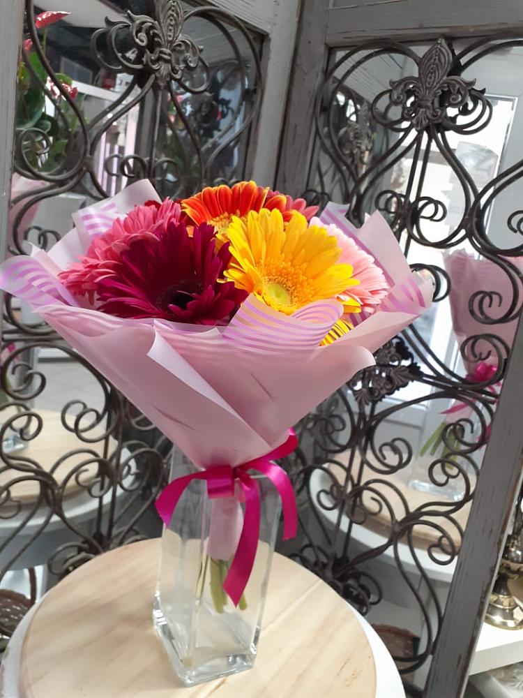 Букет цветов из: Герберы в Новогремяченском