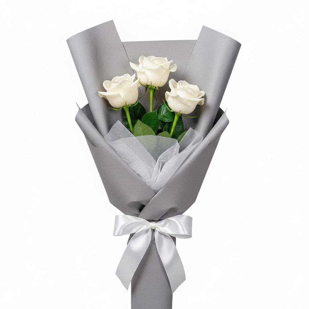 Букет 3 белые розы в Новогремяченском