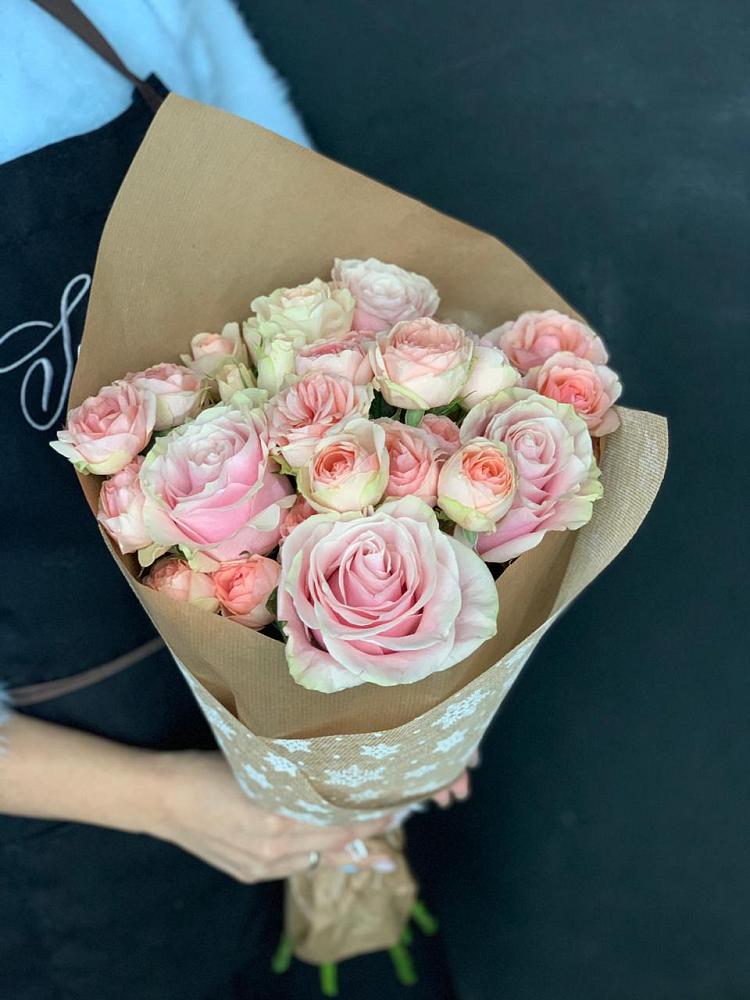 Букет цветов из: Хризантемы и Розы в Новогремяченском