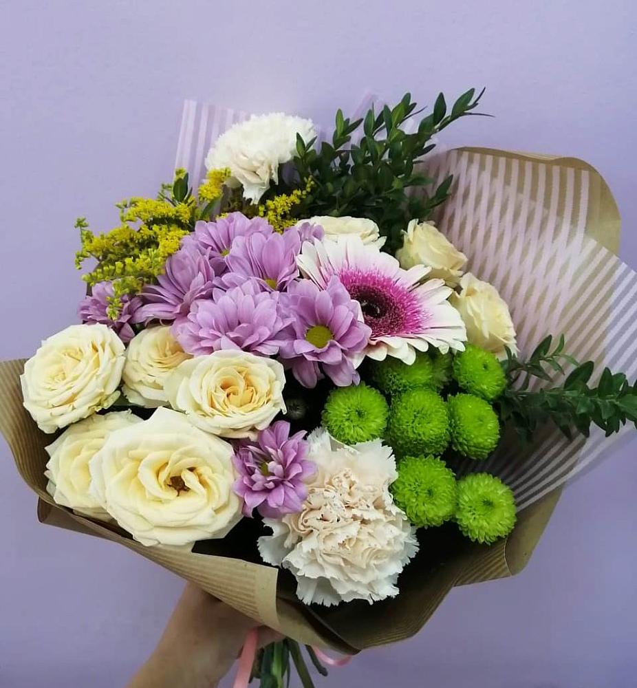 Букет цветов из: Хризантемы, Розы, Гвоздики и Герберы в Новогремяченском