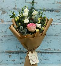 Букет цветов из:  Розы и Лизиантусы #REPLACE_PRED# Новогремяченском