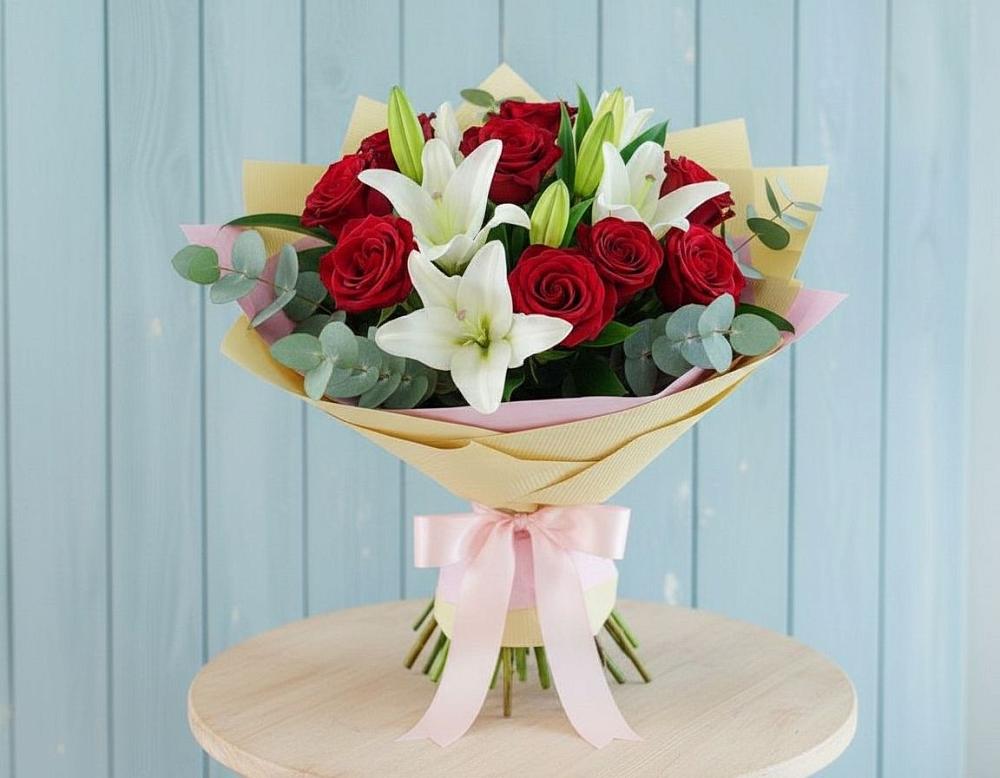 Букет цветов из: Лилии и Розы в Новогремяченском